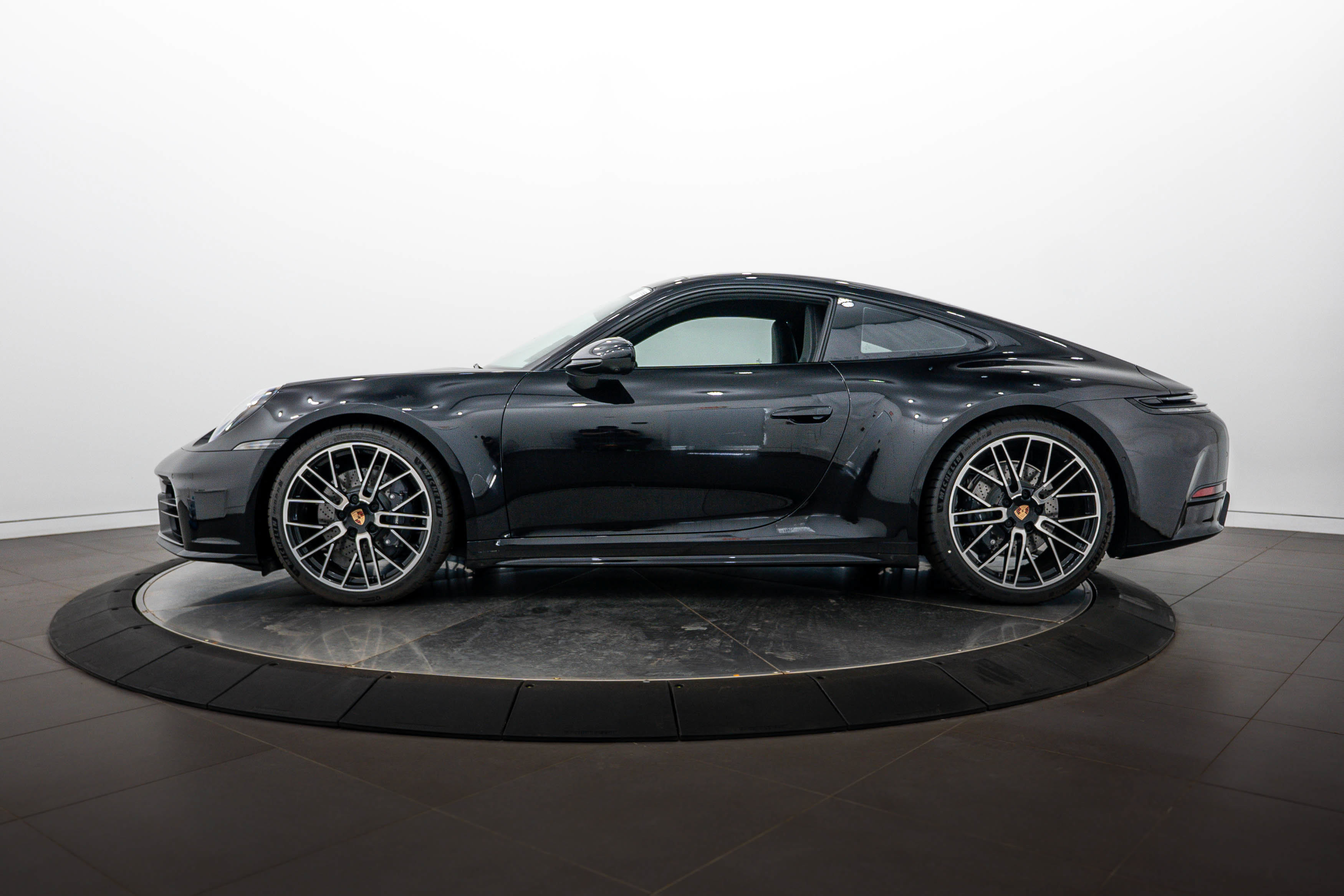 New 2026 Porsche 911 Carrera RWD image 2