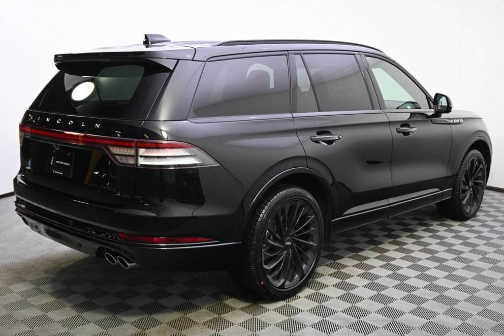 New 2026 Lincoln Aviator Reserve image 7