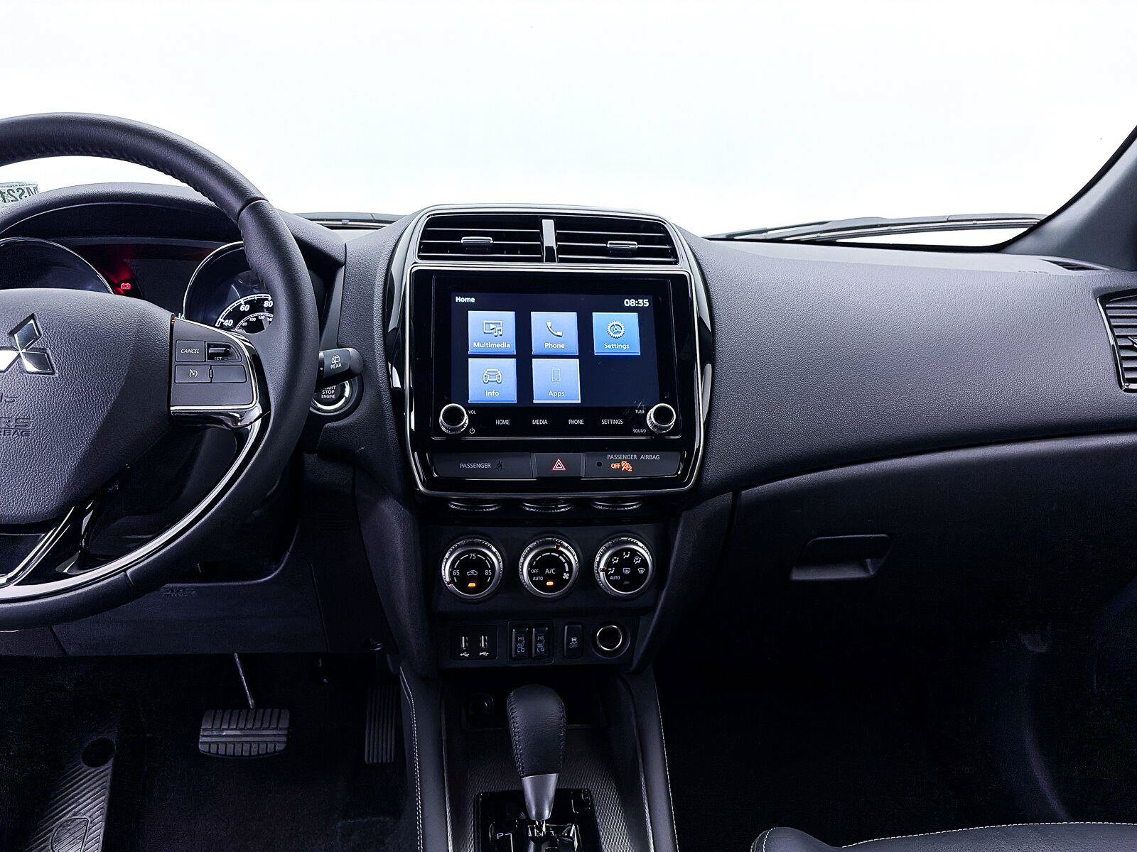 Used 2026 Mitsubishi Outlander Sport SEL AWD/4WD image 8