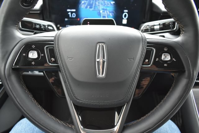 Used 2025 Lincoln Aviator Reserve w/ Equipment Group 201A AWD/4WD image 24