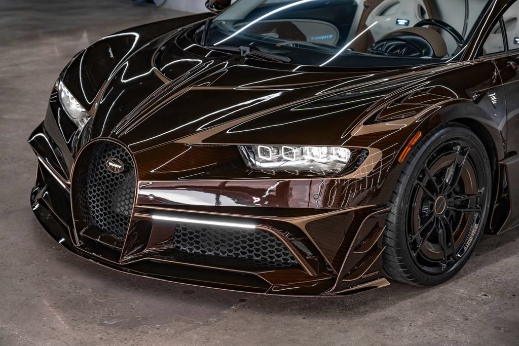 Used 2020 Bugatti Chiron AWD/4WD image 5