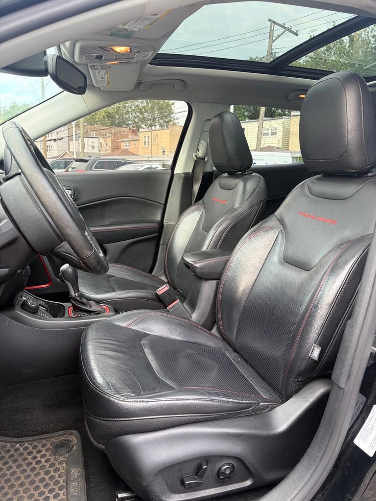 Certified 2017 Jeep Compass Trailhawk w/ Leather Interior Group AWD/4WD image 2