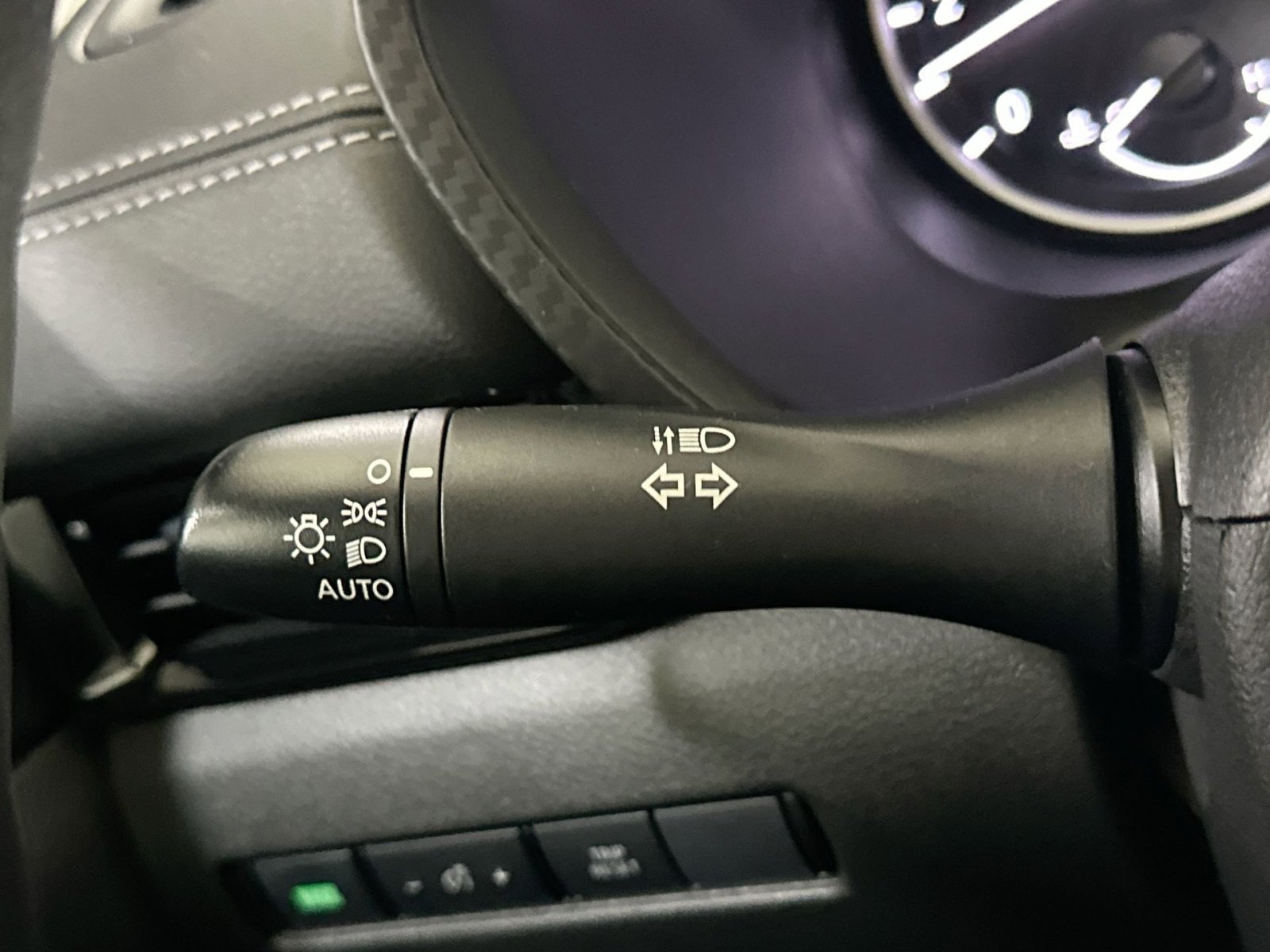 Used 2024 Nissan Sentra SV image 28