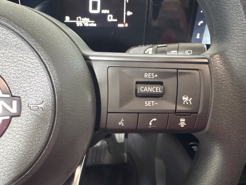 Used 2025 Nissan Kicks SV w/ Illumination Package FWD image 16