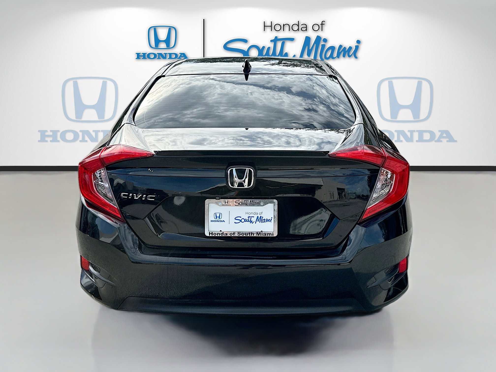 Used 2018 Honda Civic EX-L image 6