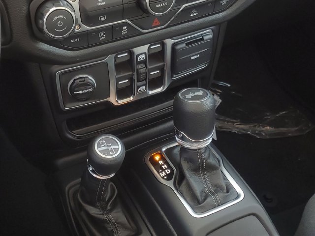 New 2026 Jeep Wrangler Unlimited Sport AWD/4WD image 13