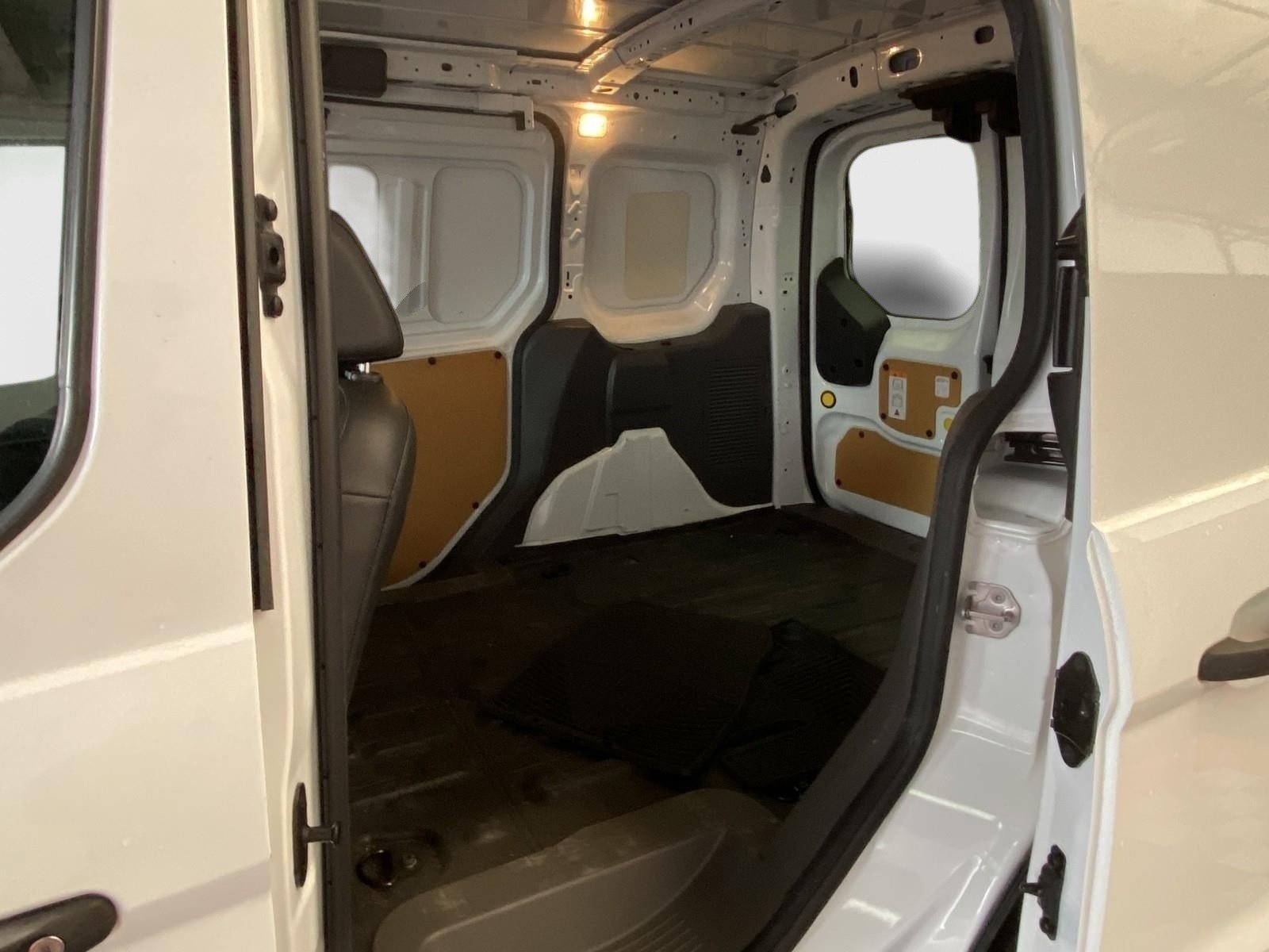 Used 2022 Ford Transit Connect XL FWD image 14