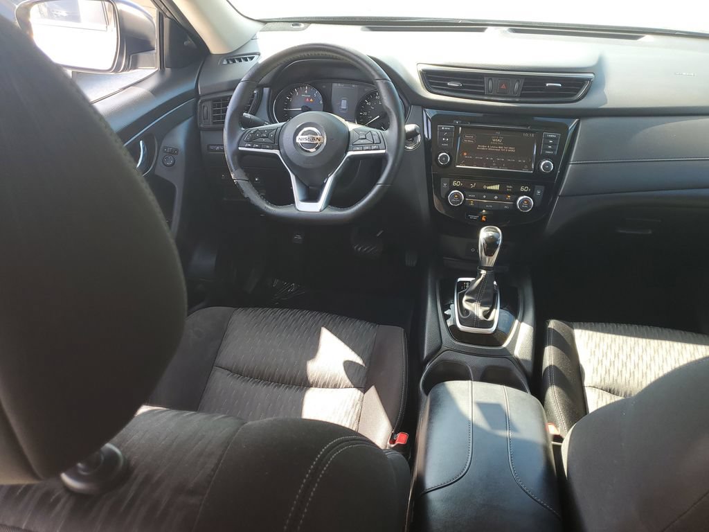 Certified 2020 Nissan Rogue SV FWD image 23