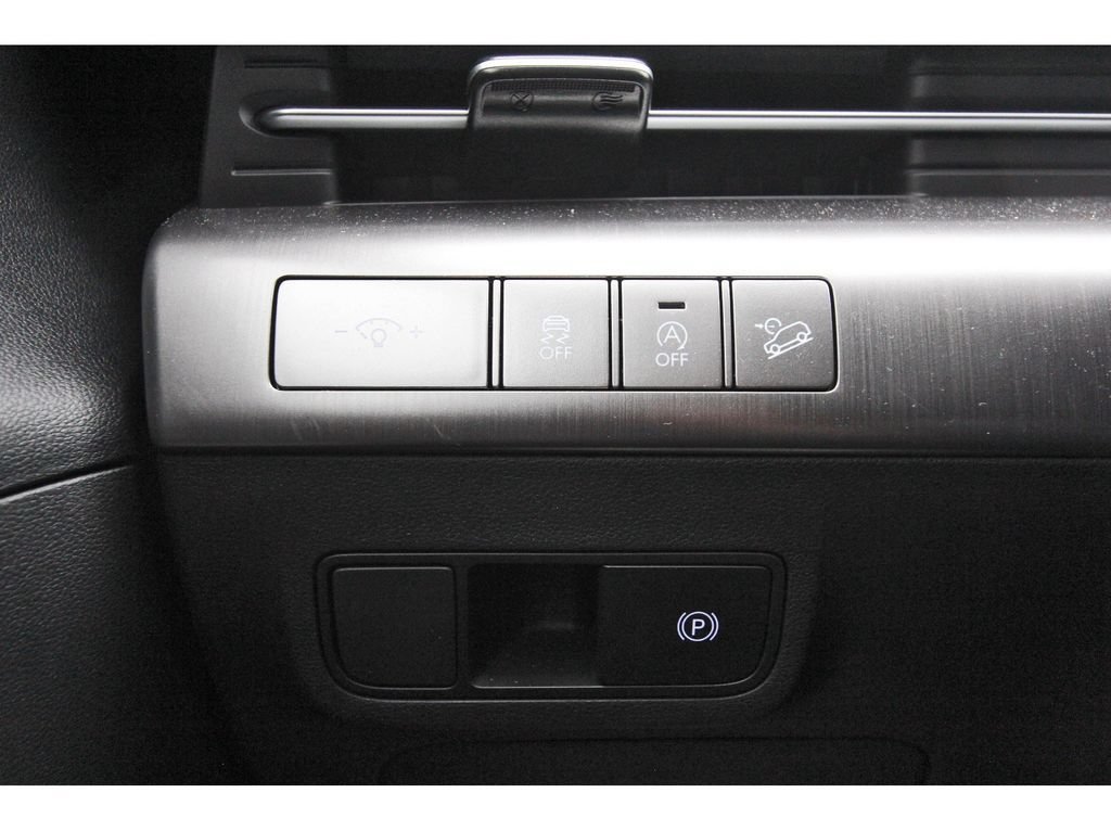 Used 2026 Hyundai Kona SE FWD image 22