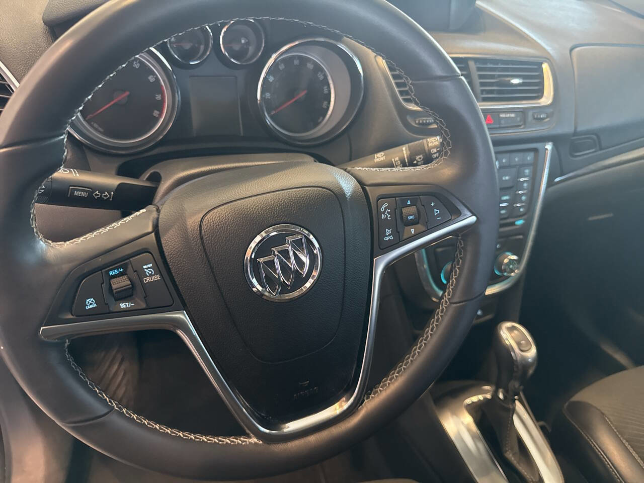 Used 2014 Buick Encore FWD image 25