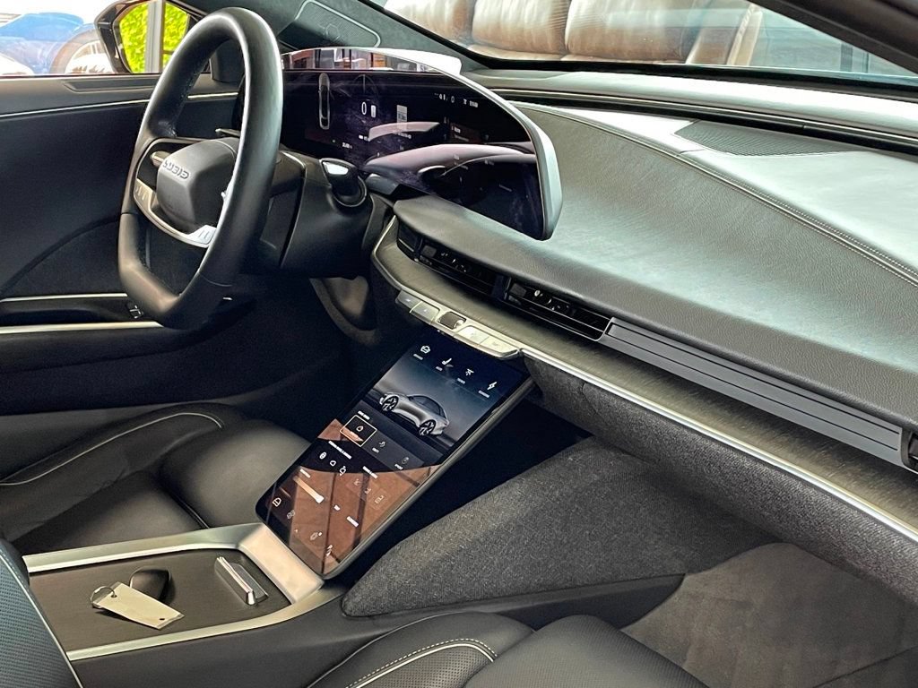 Used 2023 Lucid Air Touring AWD/4WD image 23