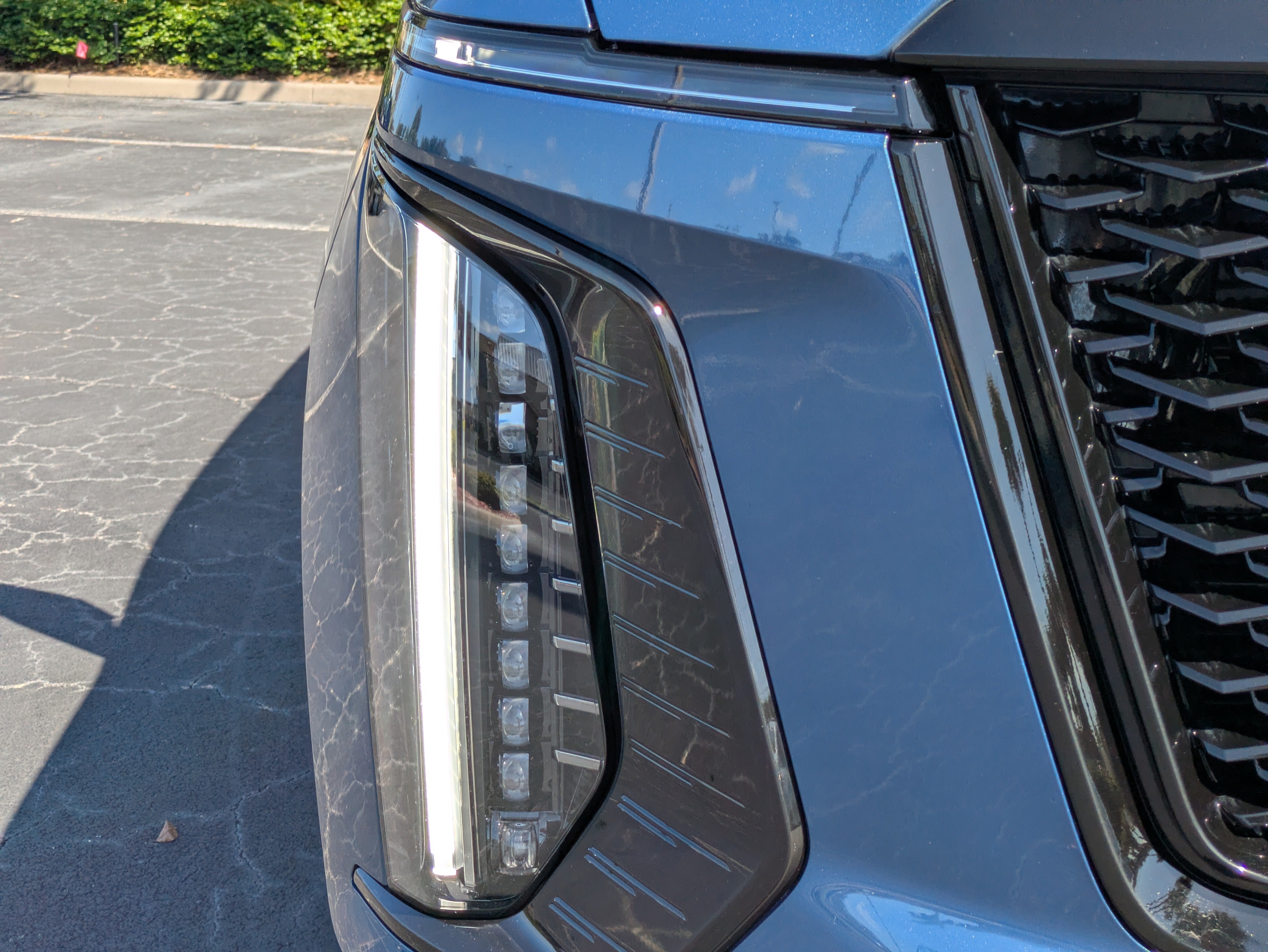 Certified 2025 Cadillac Escalade Sport Platinum w/ LPO, Floor Liner Package AWD/4WD image 8