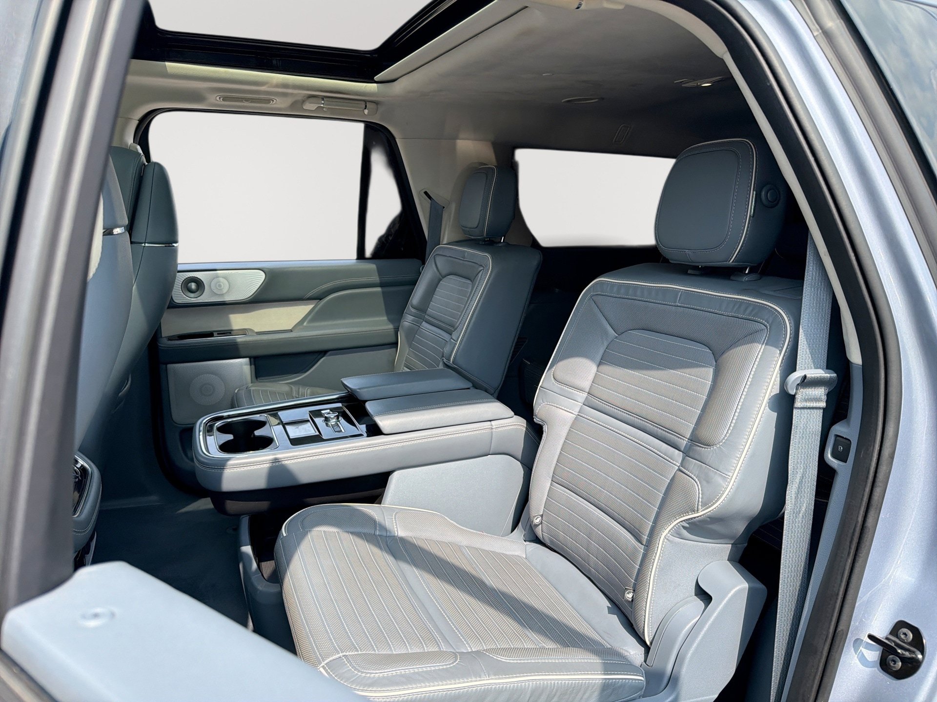 Used 2020 Lincoln Navigator L Black Label AWD/4WD image 26