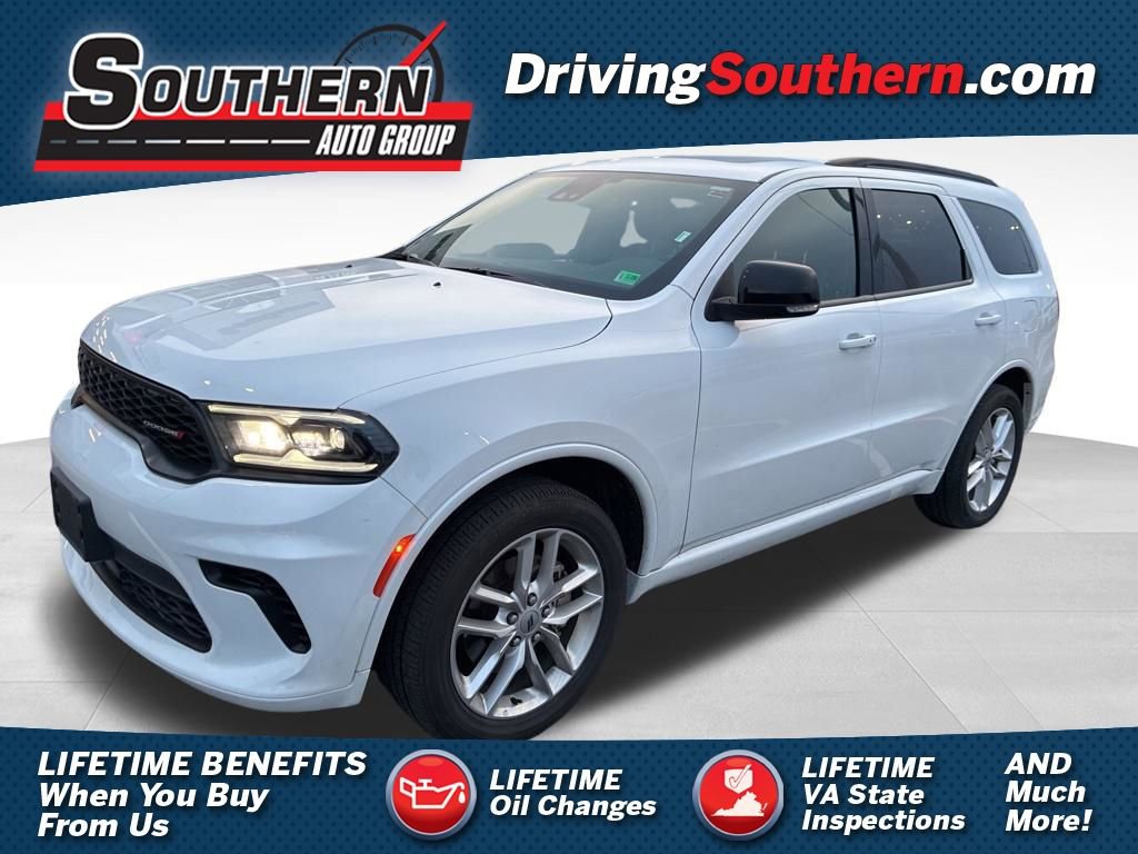 Used 2024 Dodge Durango GT image 1
