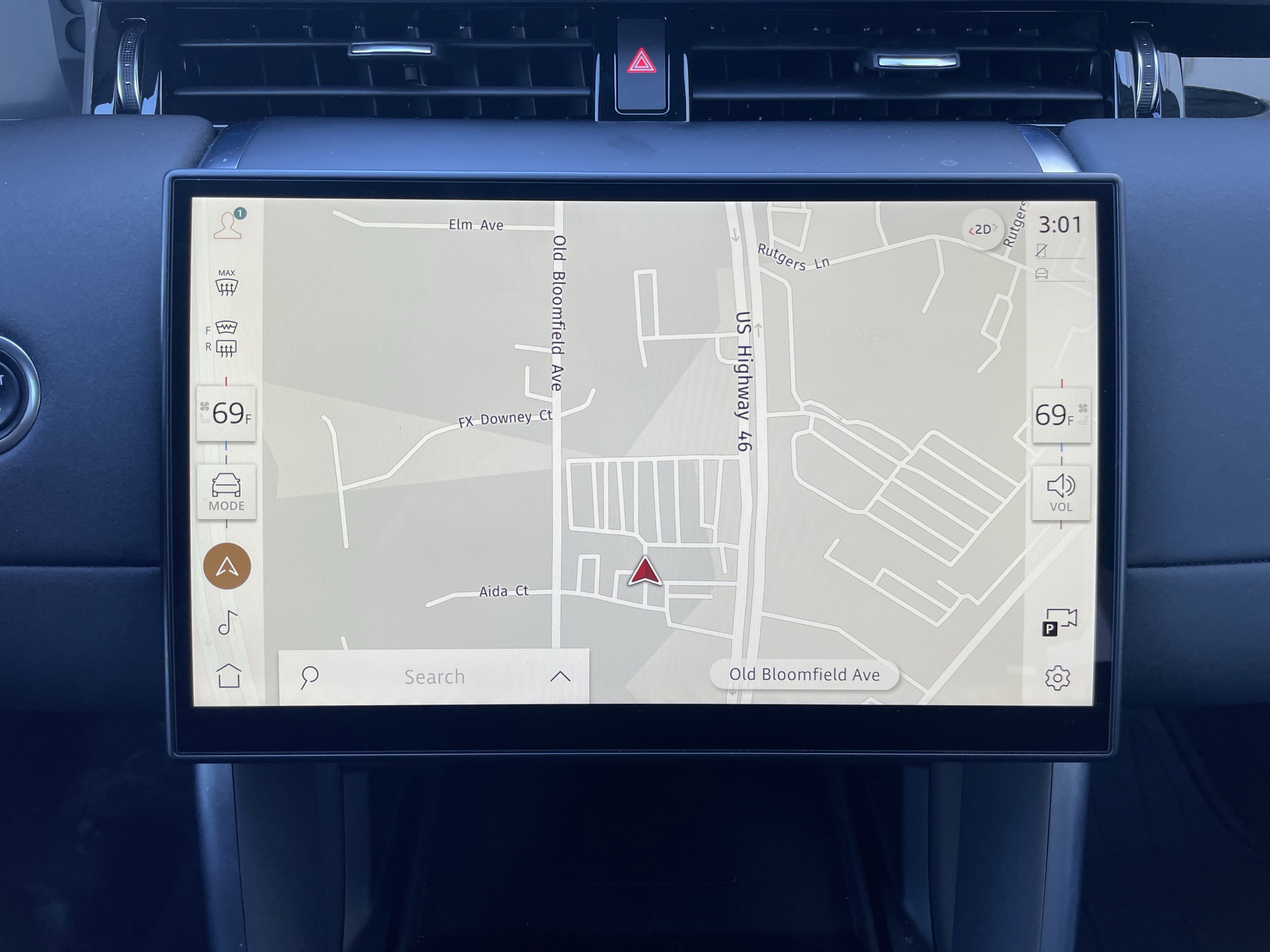 Certified 2024 Land Rover Discovery Sport S image 27