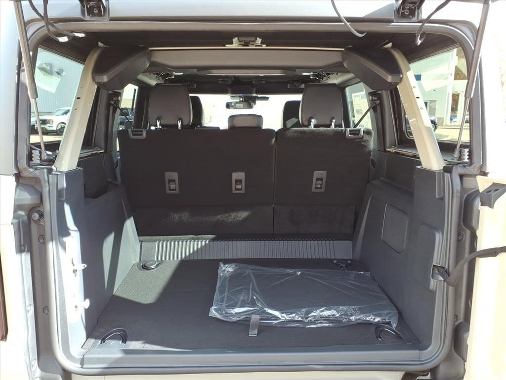 New 2025 Ford Bronco Outer Banks w/ Sasquatch Package image 12