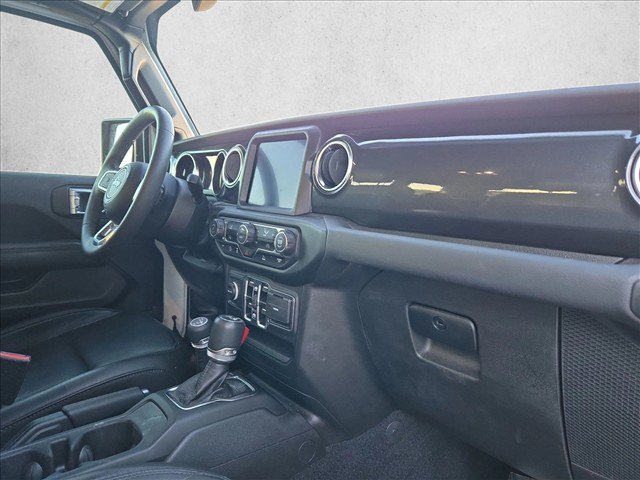 Used 2023 Jeep Wrangler Unlimited Sahara AWD/4WD image 19