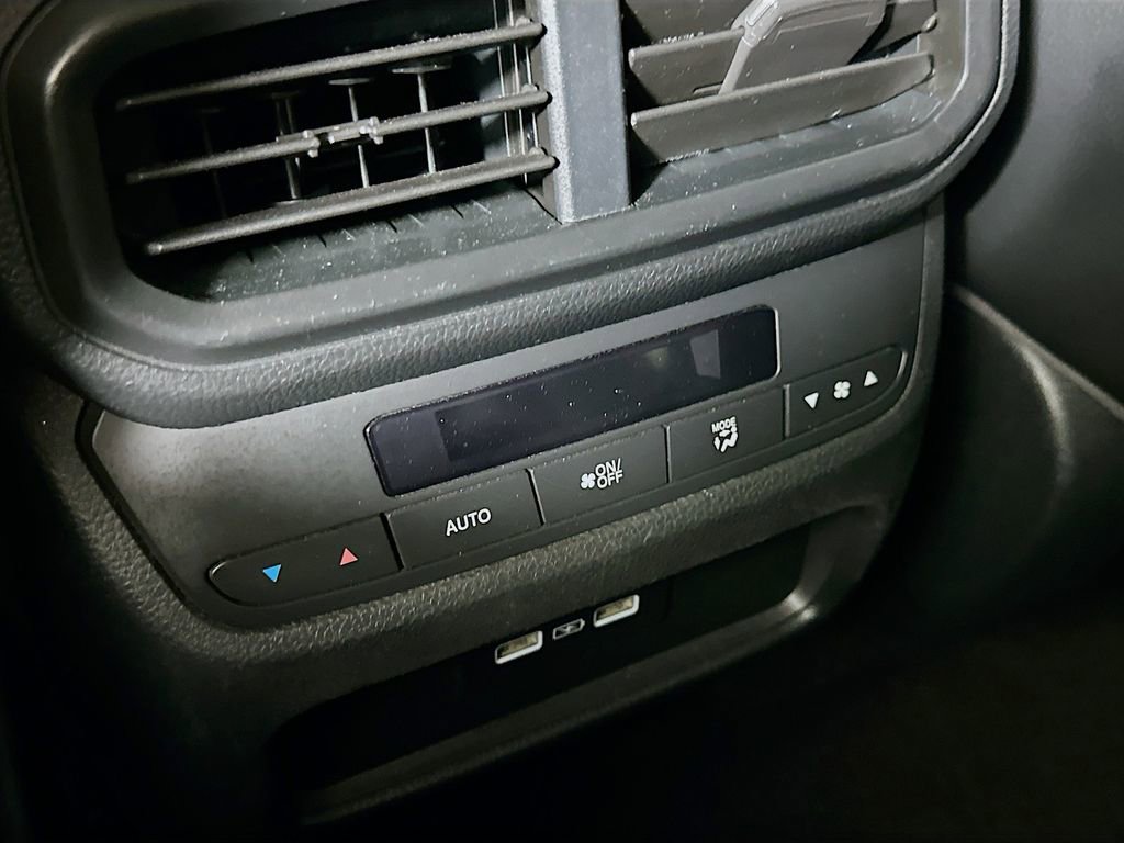 Used 2023 Honda Pilot EX-L image 32