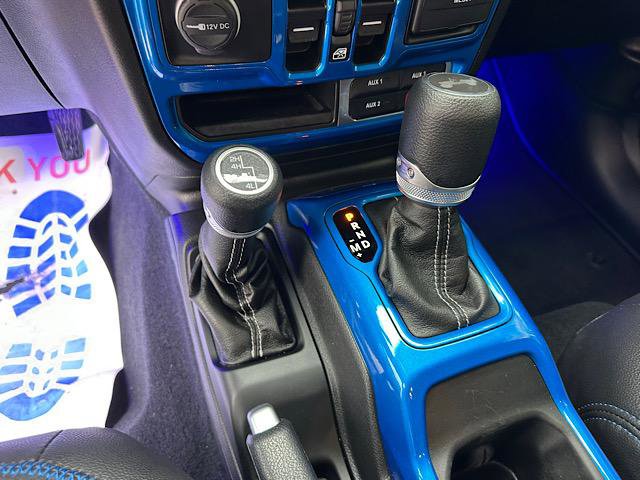 Used 2022 Jeep Wrangler Unlimited Sahara w/ Cold Weather Group image 28