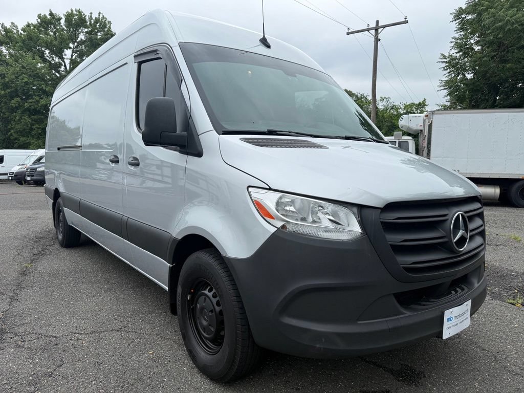 Used 2021 Mercedes-Benz Sprinter 2500 image 15