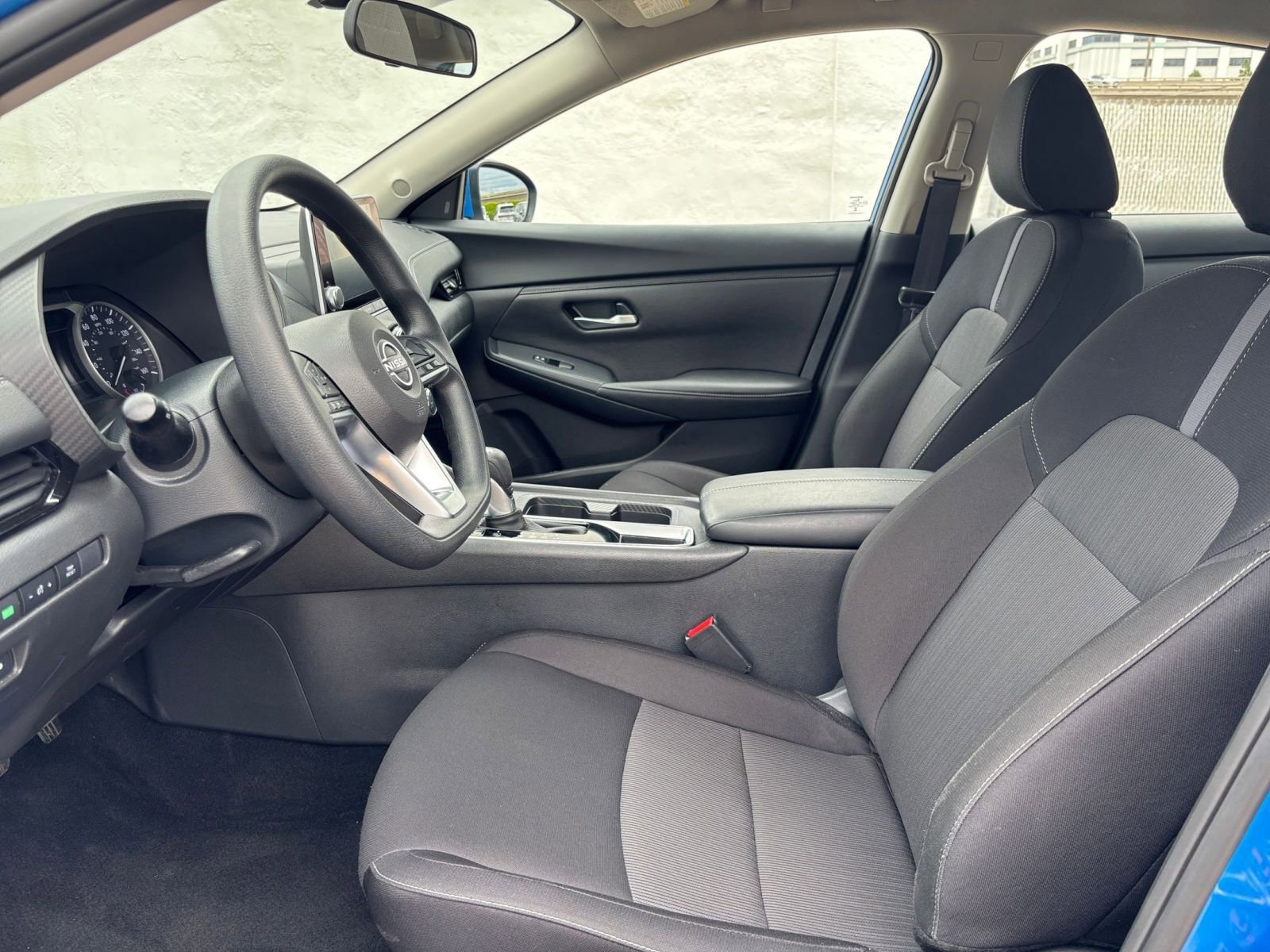 Used 2025 Nissan Sentra SV FWD image 24