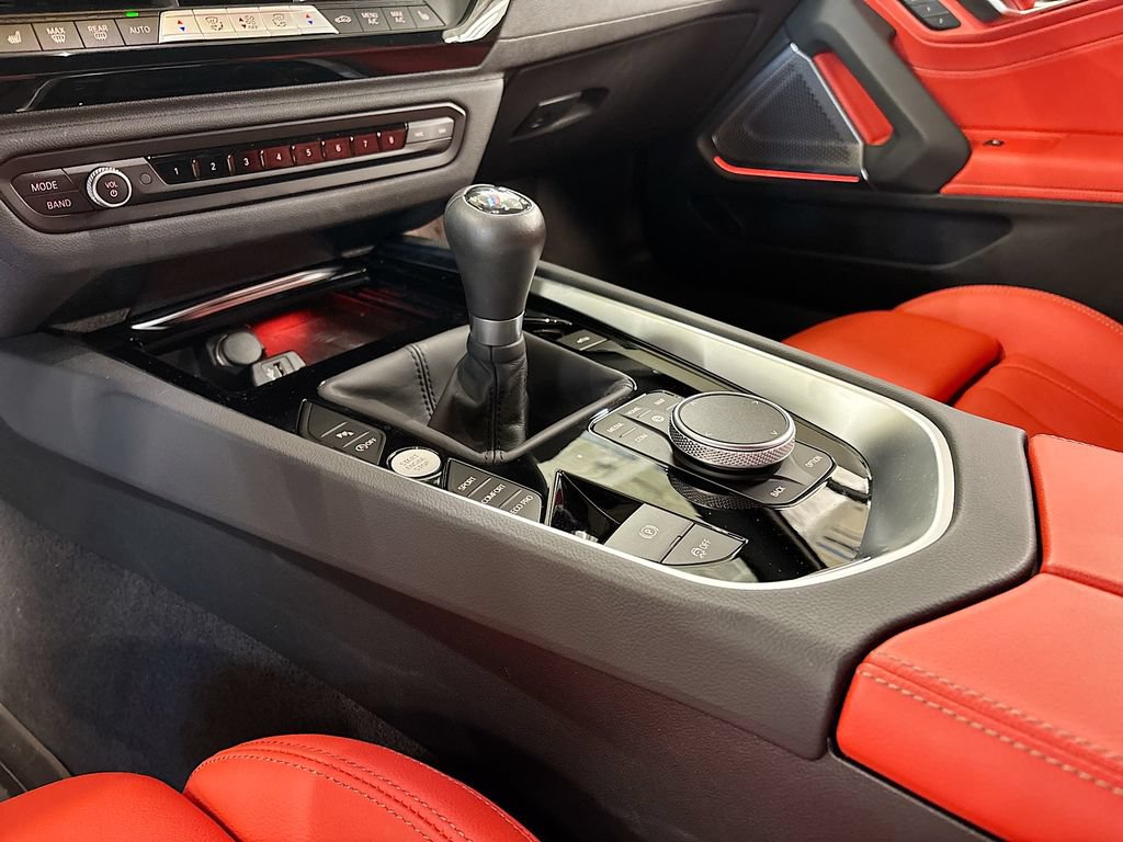 Used 2025 BMW Z4 M40i w/ Edition RWD image 13