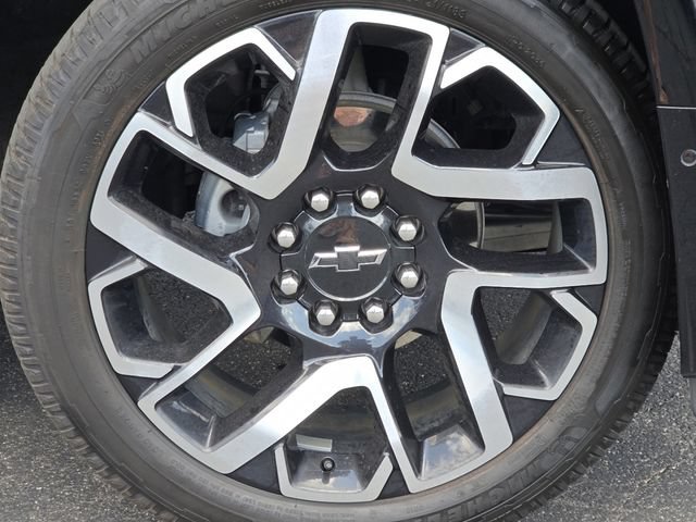 Used 2025 Chevrolet Silverado EV RST AWD/4WD image 13