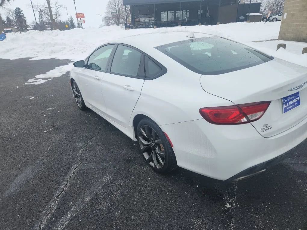 Used 2016 Chrysler 200 S w/ Navigation & Sound Group I image 5