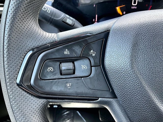 Used 2025 Chevrolet TrailBlazer LS FWD image 19