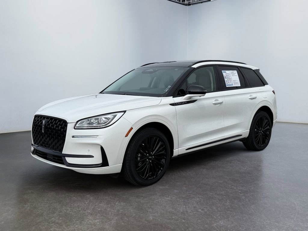 Used 2023 Lincoln Corsair Reserve w/ Equipment Group 201A image 7