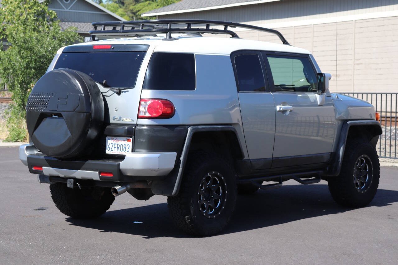 Used 2010 Toyota FJ Cruiser 4WD image 9