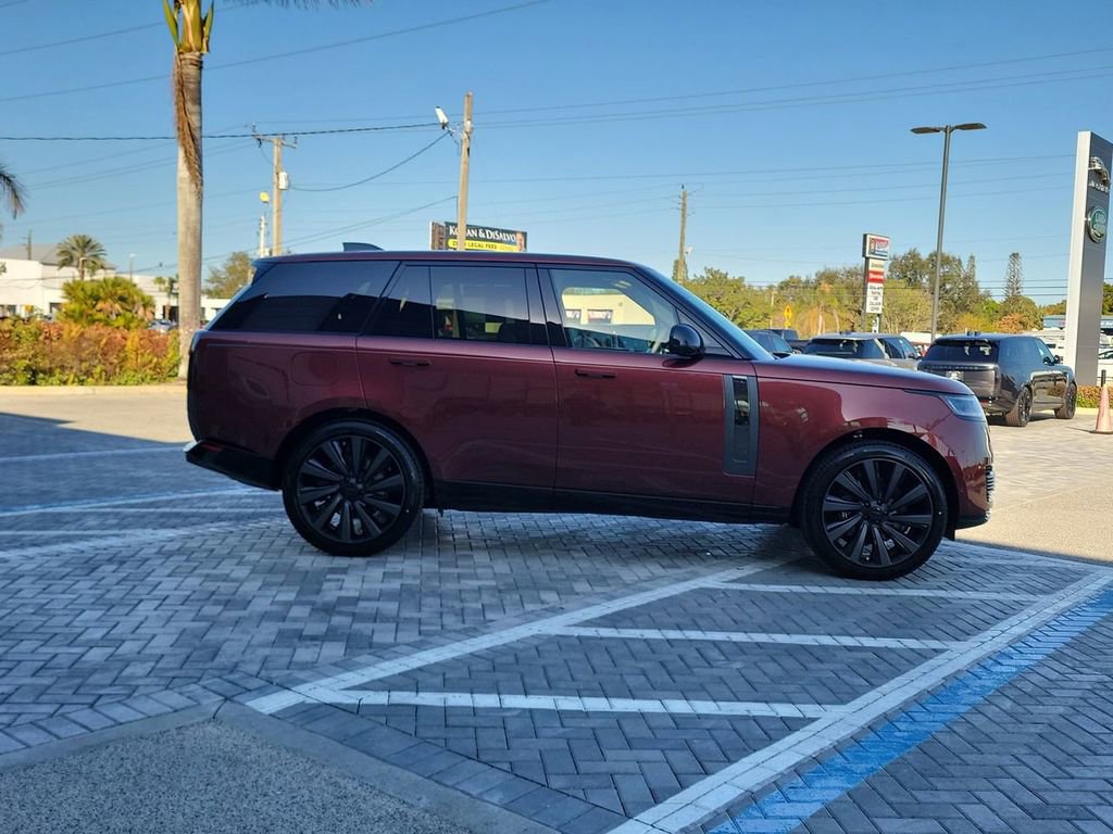 New 2026 Land Rover Range Rover SV image 6