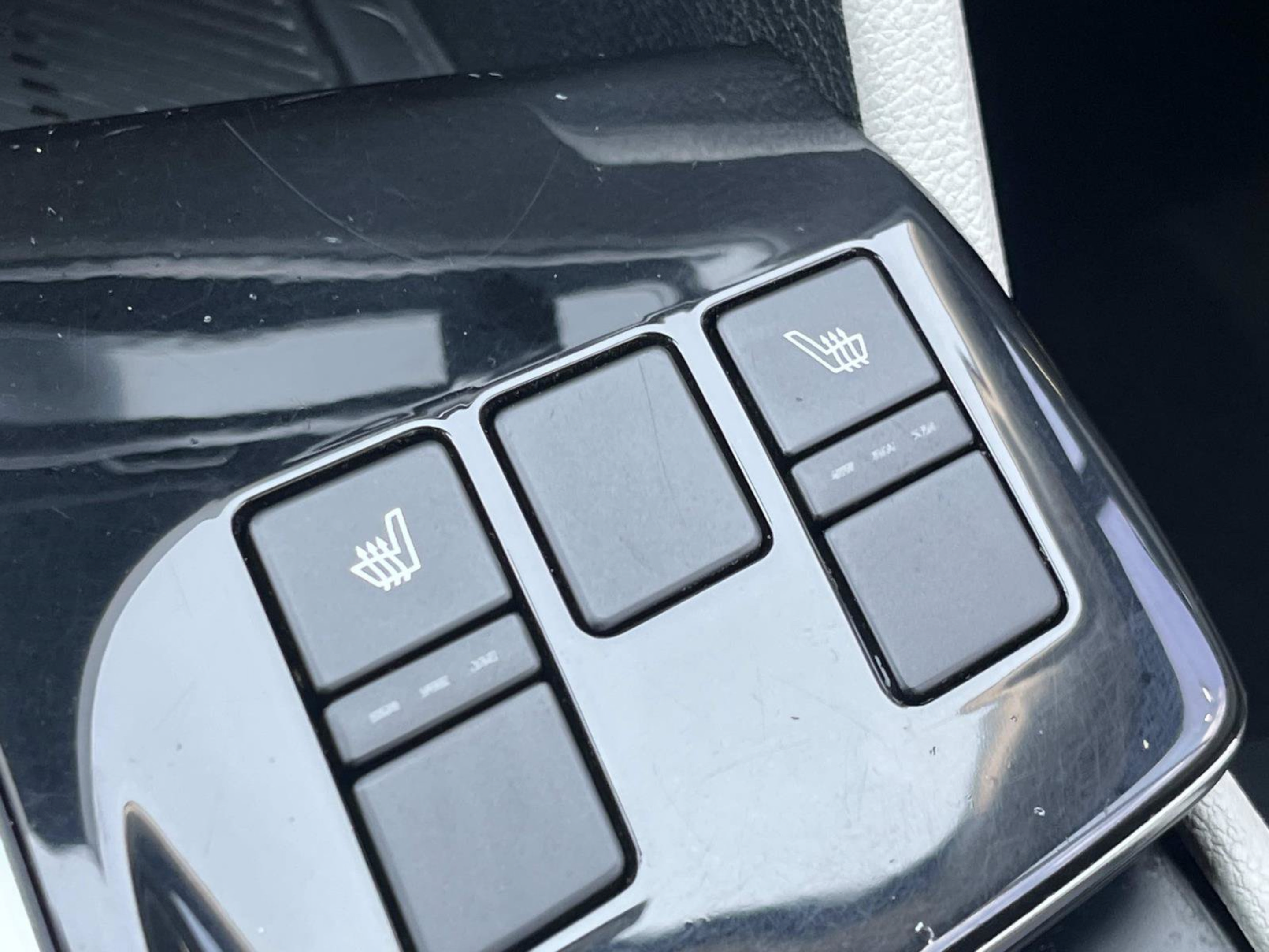 Used 2023 Kia Sportage EX FWD image 32