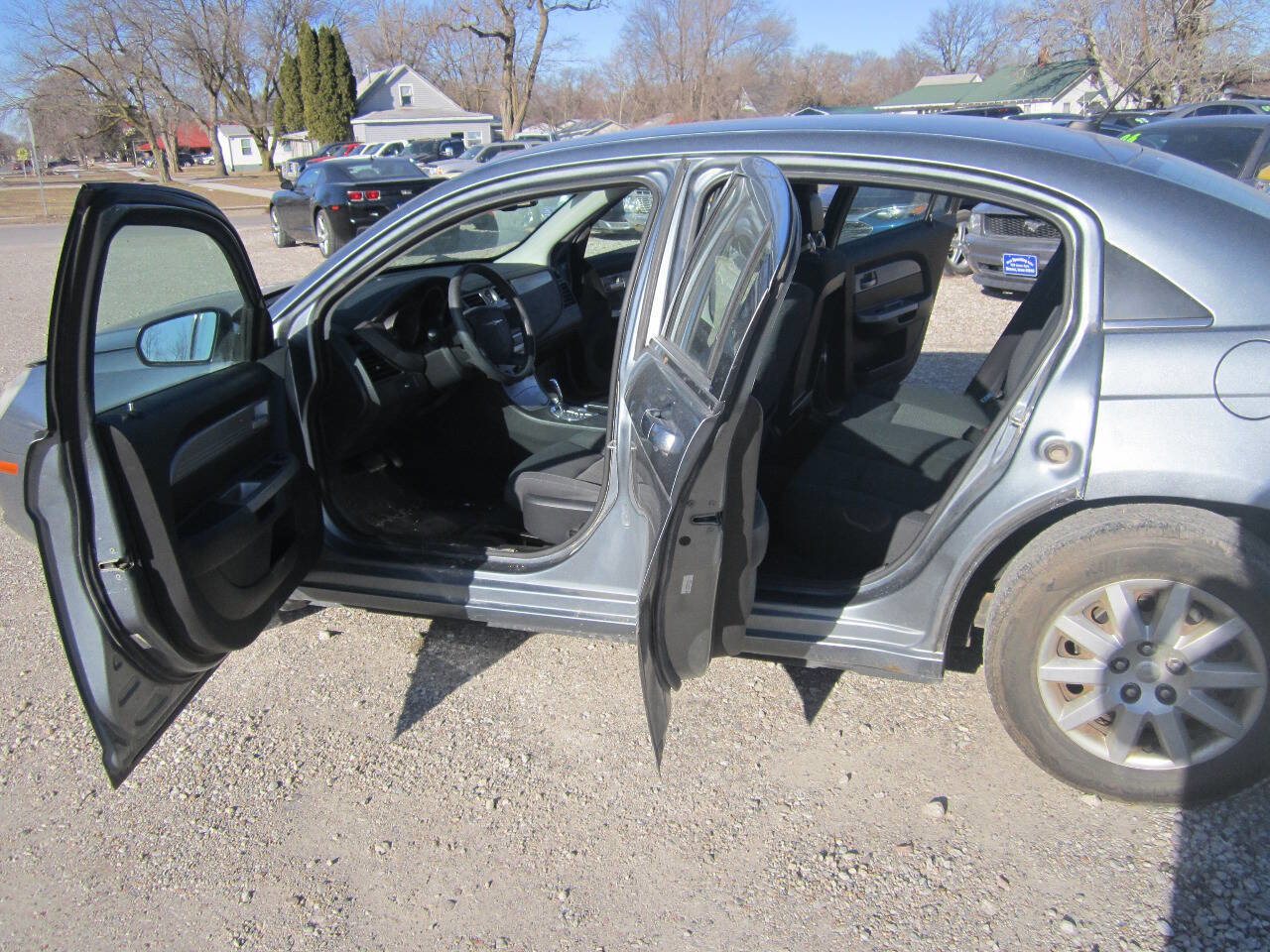Used 2010 Chrysler Sebring Touring image 8