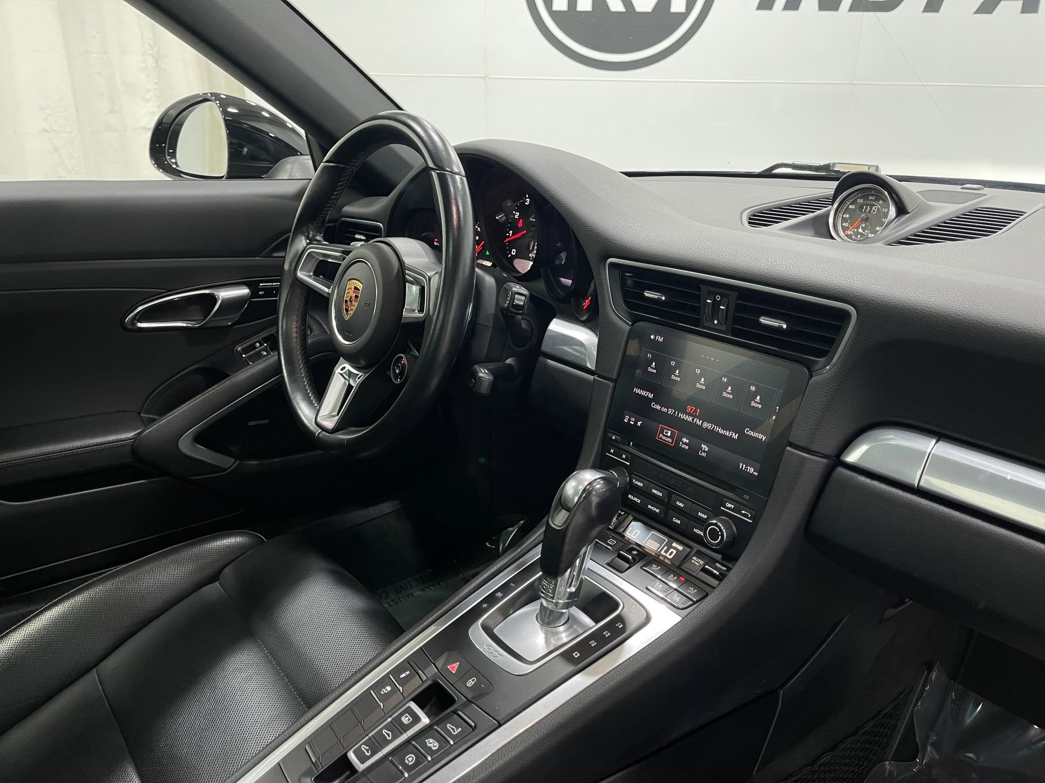 Used 2017 Porsche 911 Carrera 4S AWD/4WD image 19