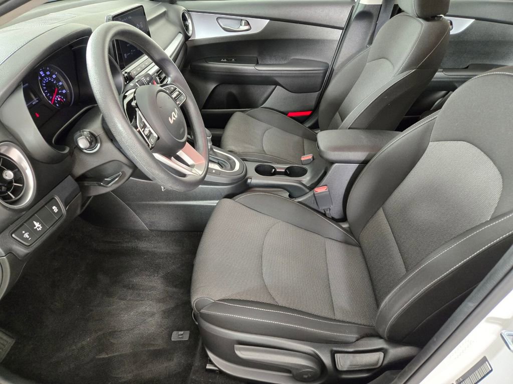 Used 2022 Kia Forte LXS image 15