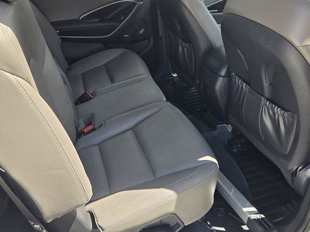 Used 2017 Hyundai Santa Fe FWD image 16