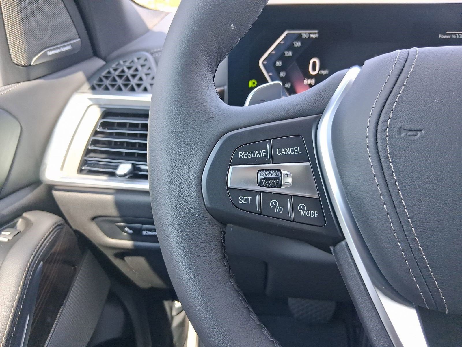 Used 2026 BMW X5 sDrive40i w/ Premium Package image 17