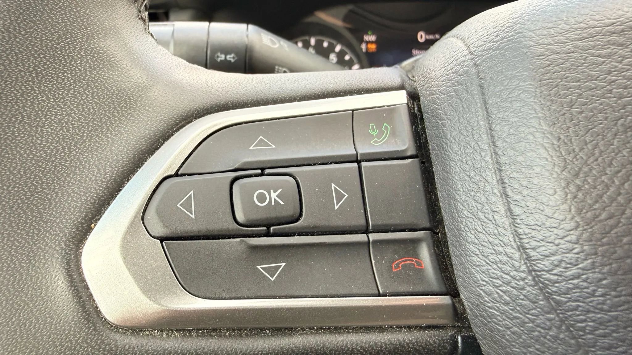 Used 2023 Jeep Compass Limited image 19