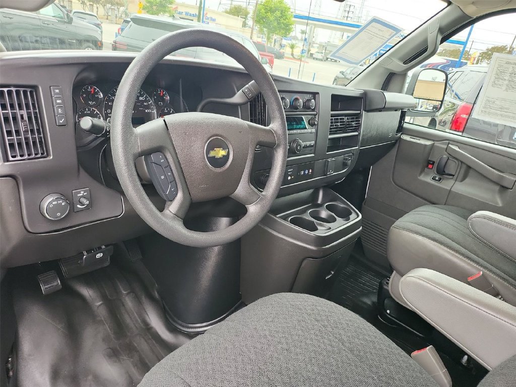 Used 2024 Chevrolet Express 2500 w/ Driver Convenience Package RWD image 2