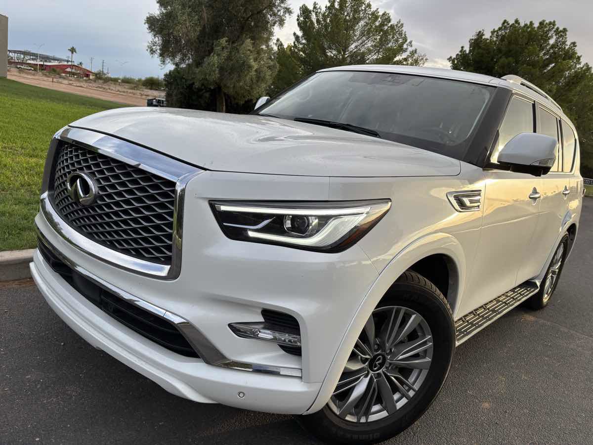 Used 2021 INFINITI QX80 Luxe image 2