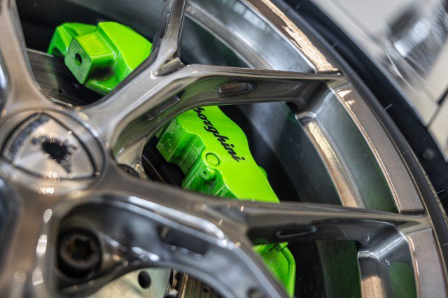 Used 2021 Lamborghini Huracan EVO RWD image 26