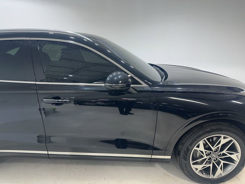 Used 2023 Genesis GV70 2.5T Select w/ Select Package image 12