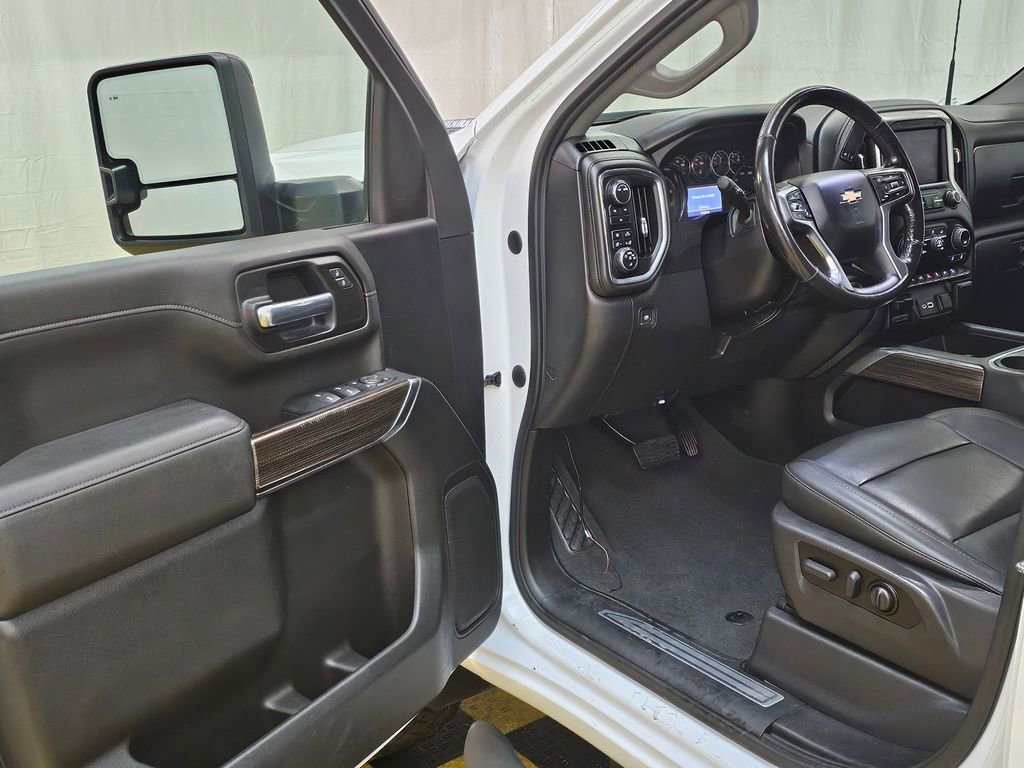 Used 2022 Chevrolet Silverado 2500 LT w/ Convenience Package image 20