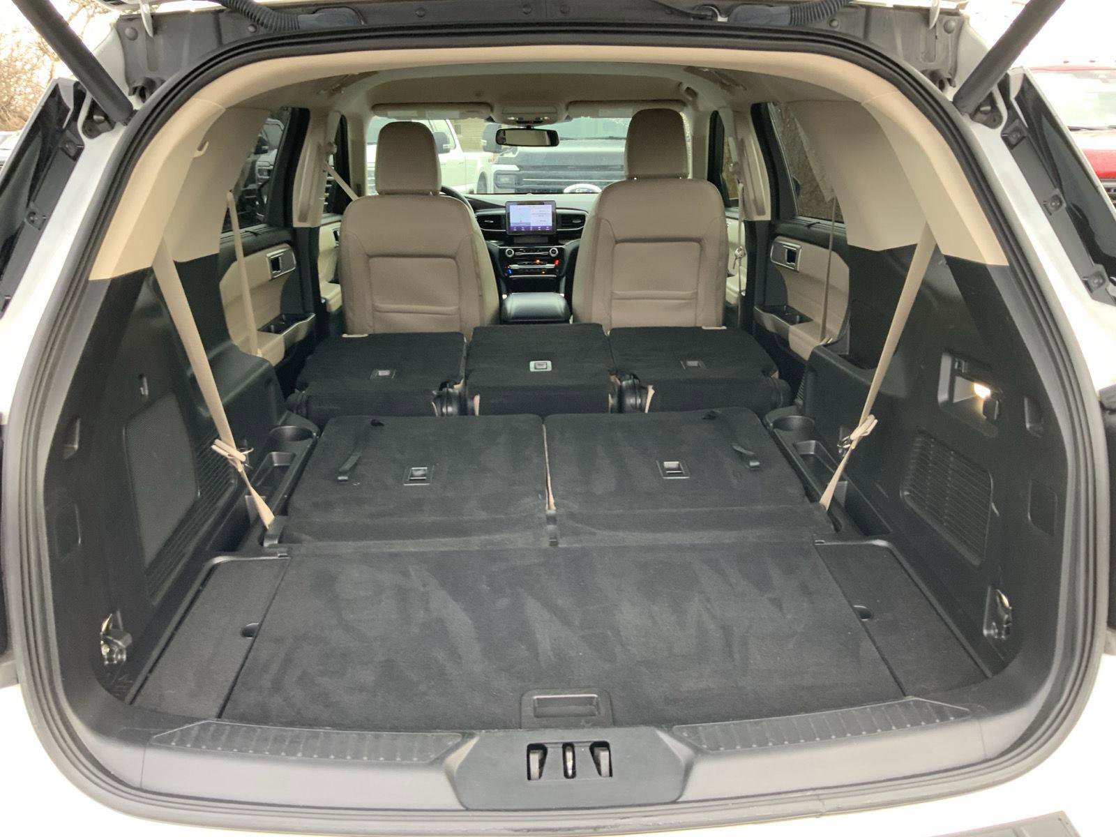 Used 2022 Ford Explorer Limited AWD/4WD image 14