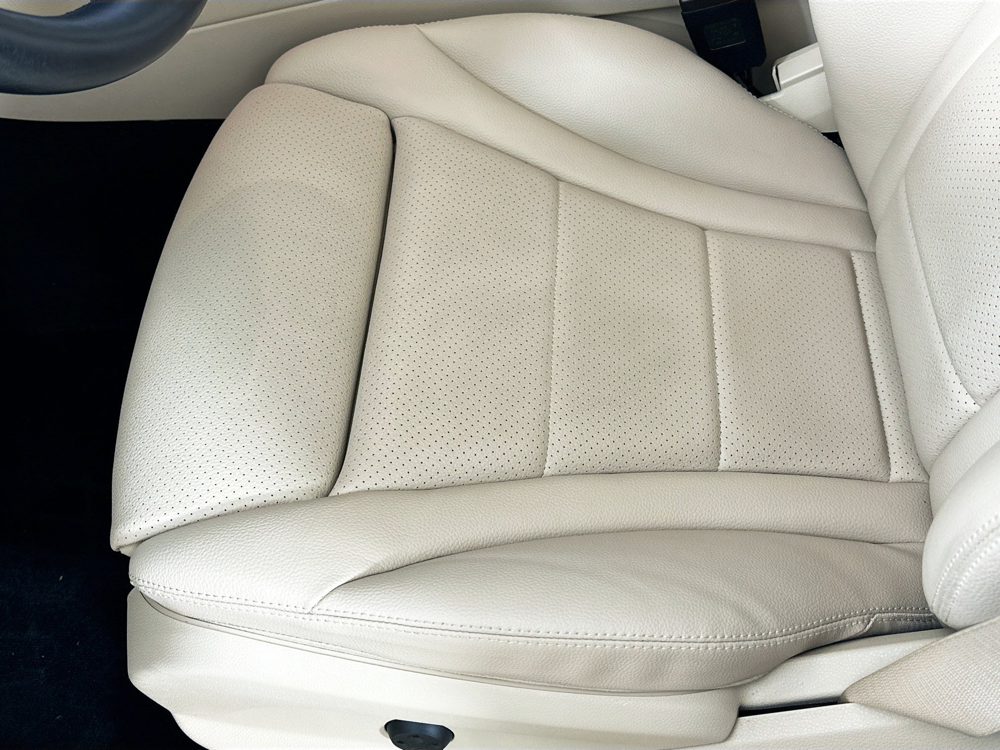 Certified 2022 Mercedes-Benz GLC 300 4MATIC image 22