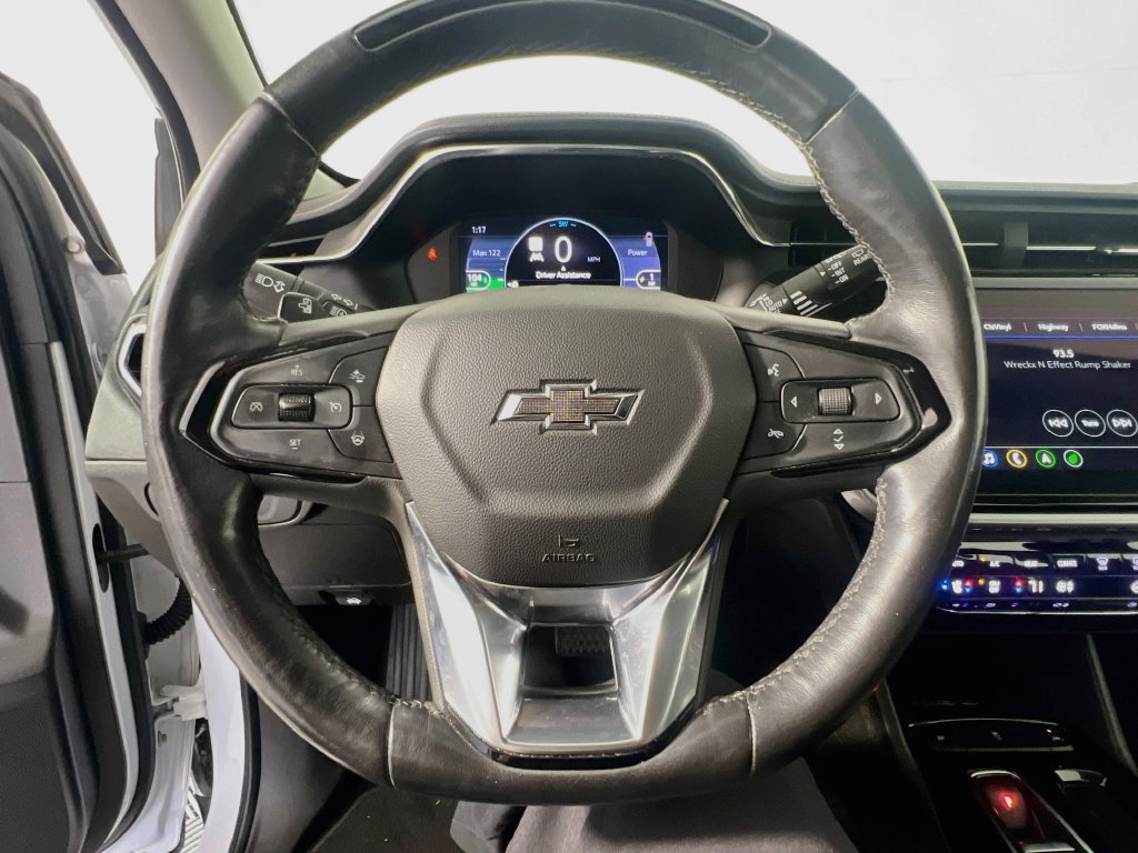 Used 2023 Chevrolet Bolt EUV Premier w/ Sun & Sound Package FWD image 11