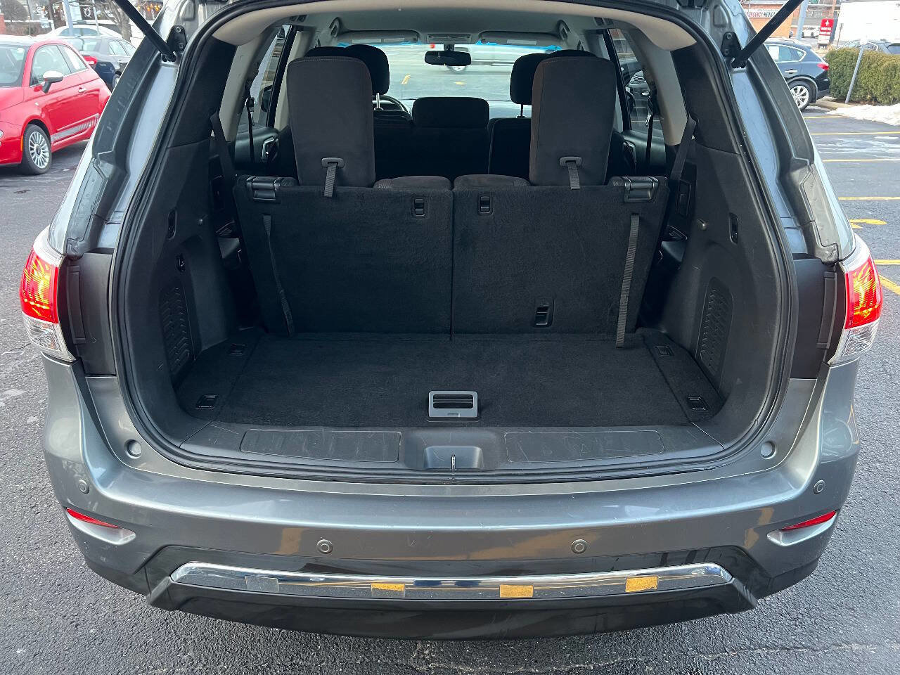 Used 2015 Nissan Pathfinder SV image 15