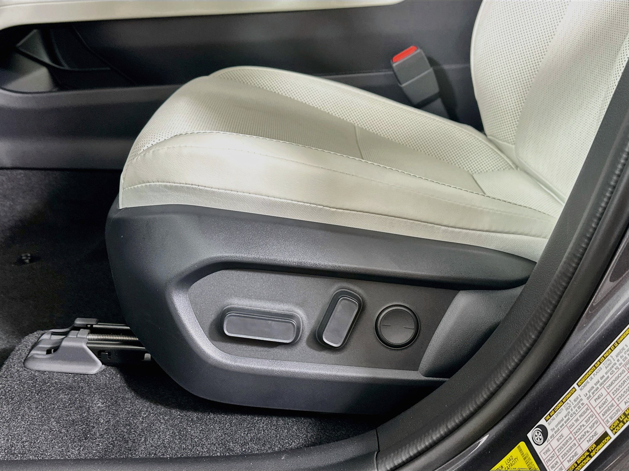 New 2026 Lexus ES 350h AWD w/ Convenience Package image 18