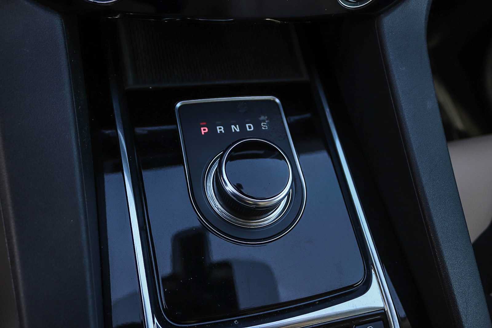 Used 2020 Jaguar F-PACE Premium AWD/4WD image 25